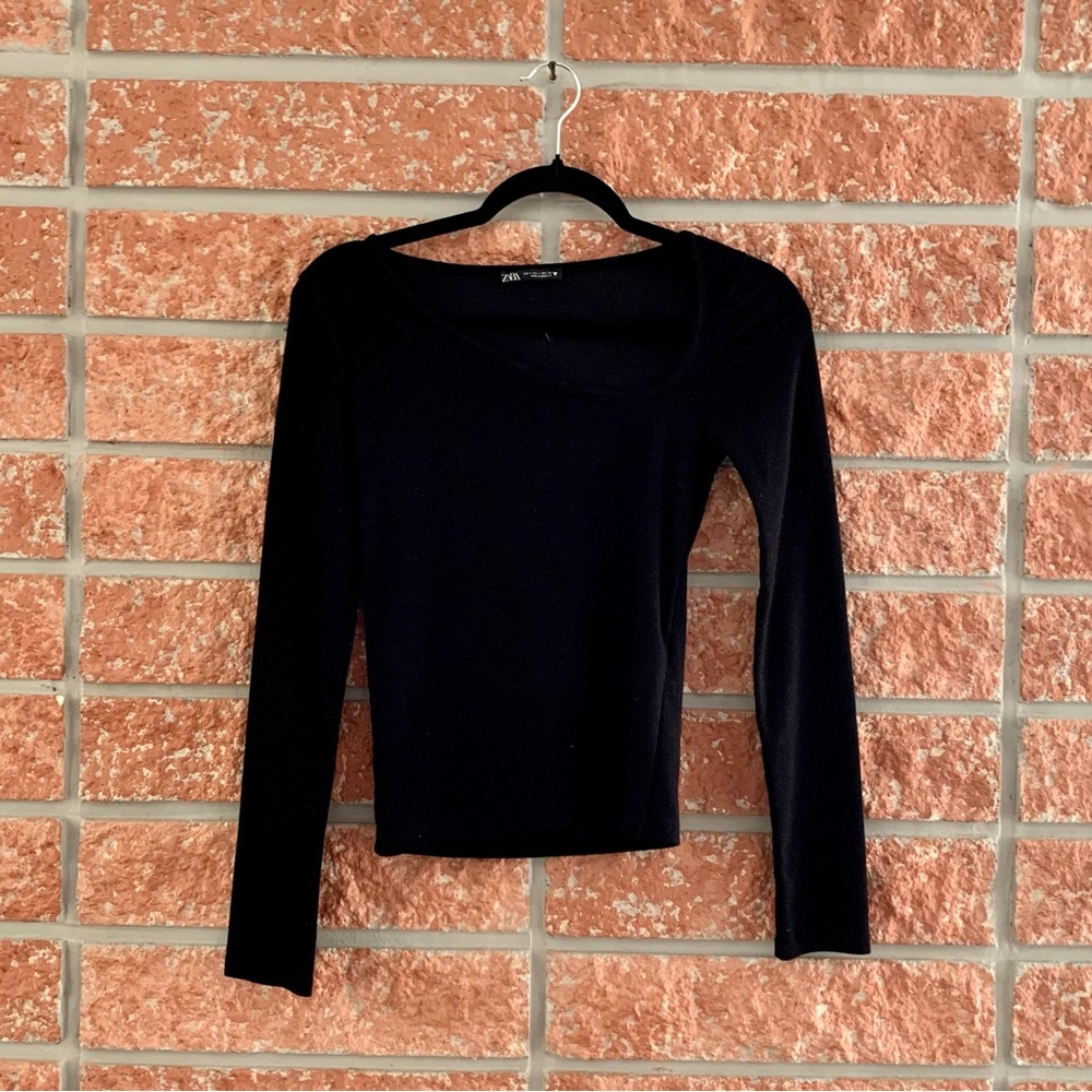 🌟 Zara long sleeve top